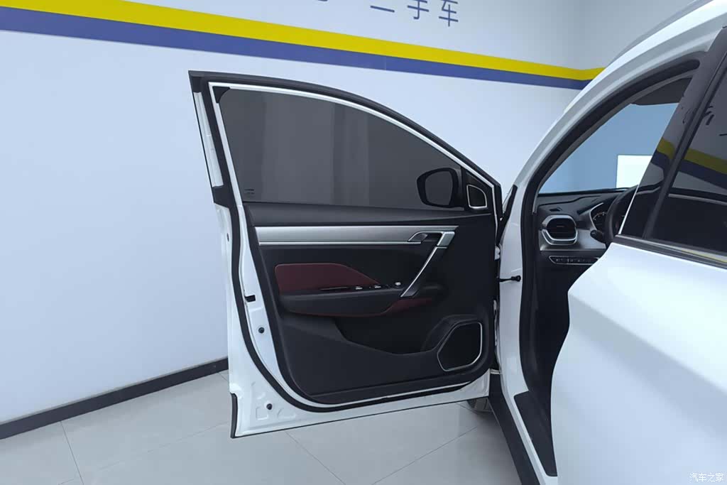 Geely Coolray, 2021 7