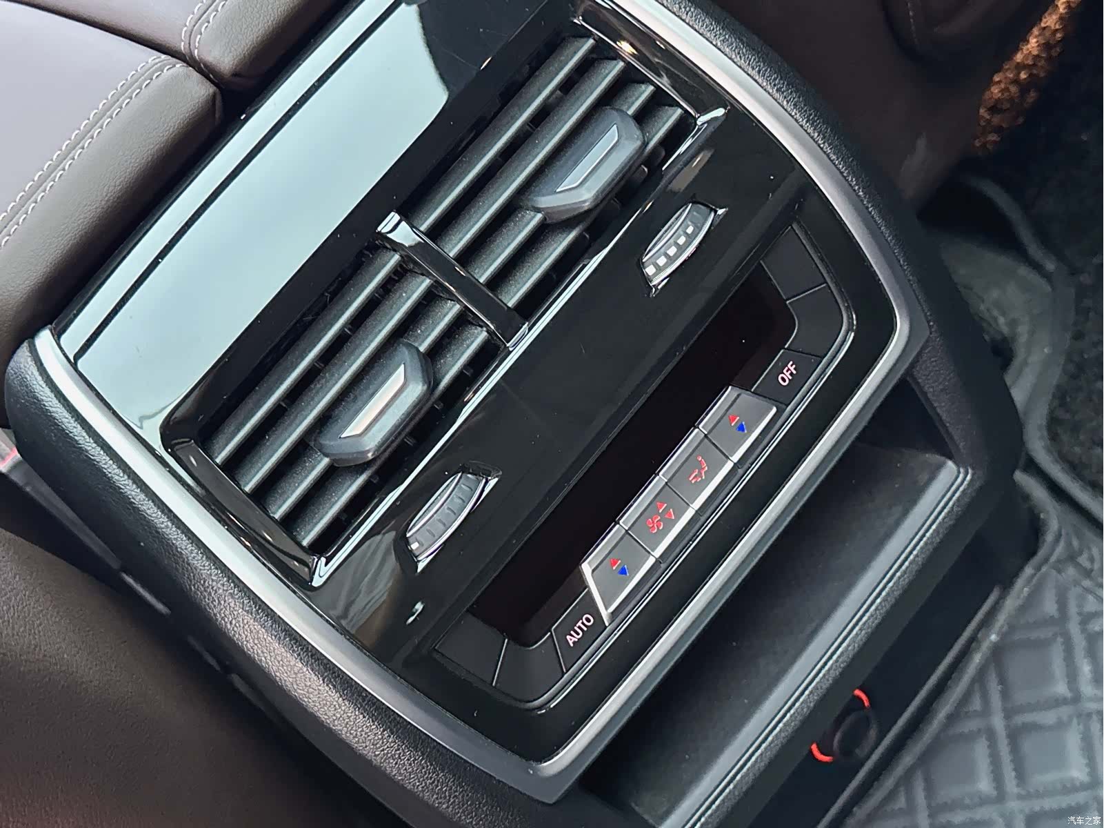 BMW X5, 2025 16