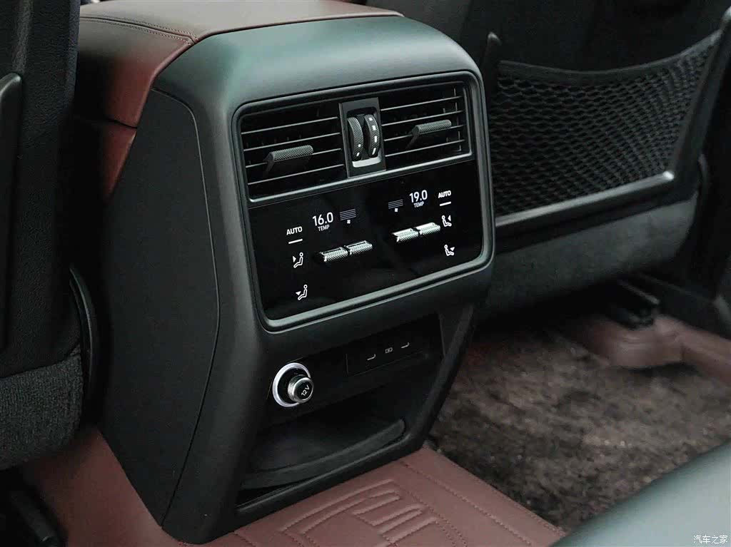 Porsche Cayenne, 2024 22