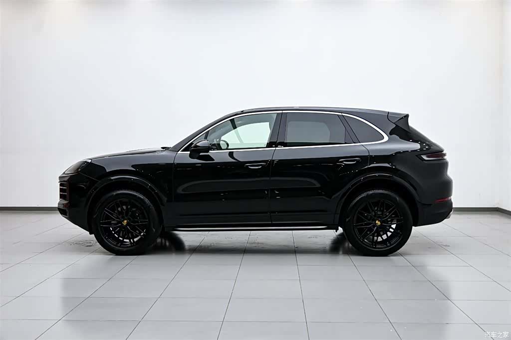 Porsche Cayenne, 2025 все фото