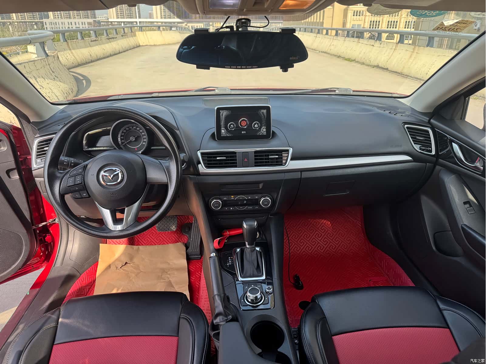 Mazda Mazda3, 2016 10