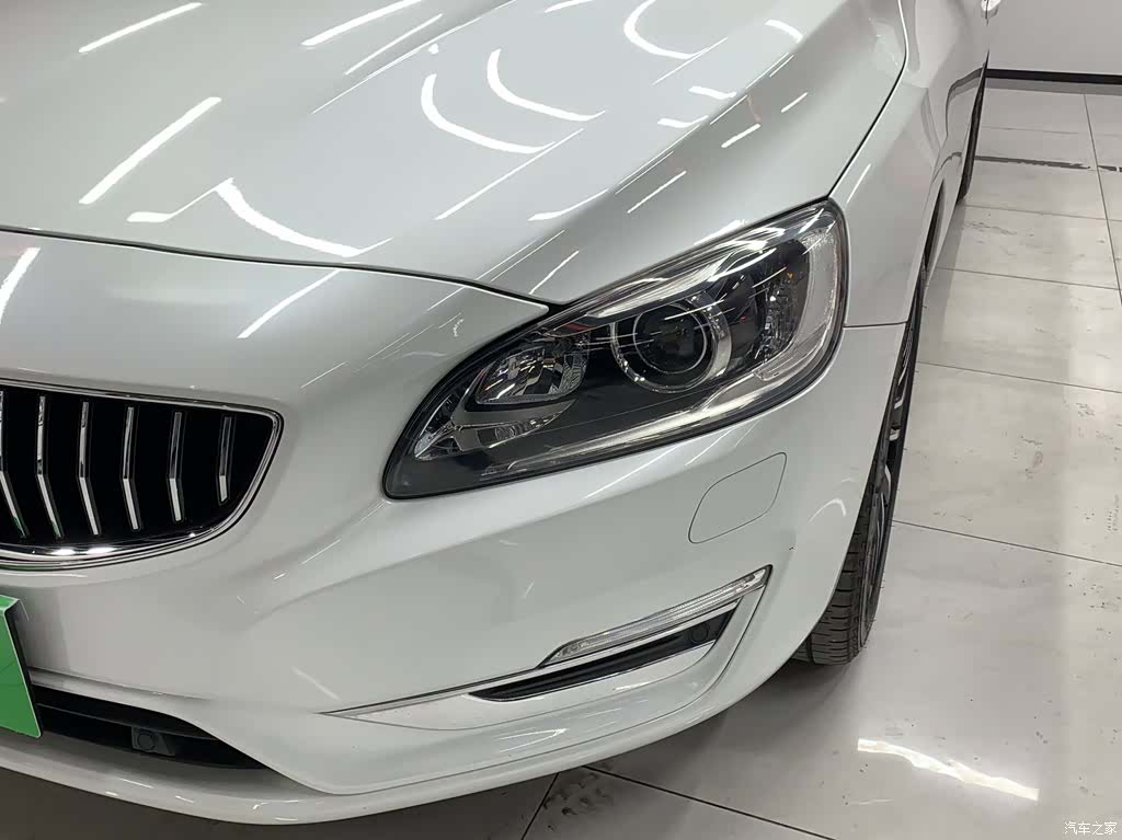 Volvo S60, 2018 4