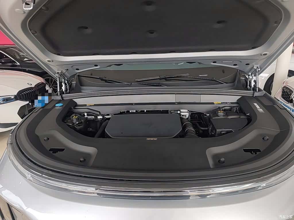 Li Auto L9, 2024 20