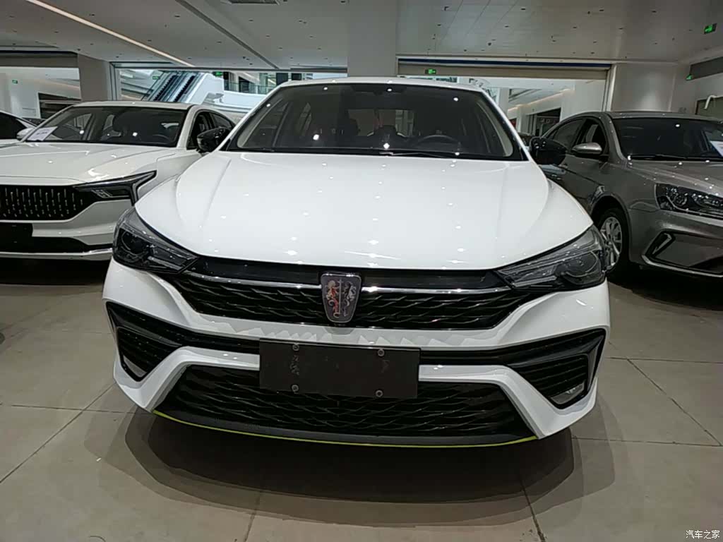 Roewe i5, 2022 3