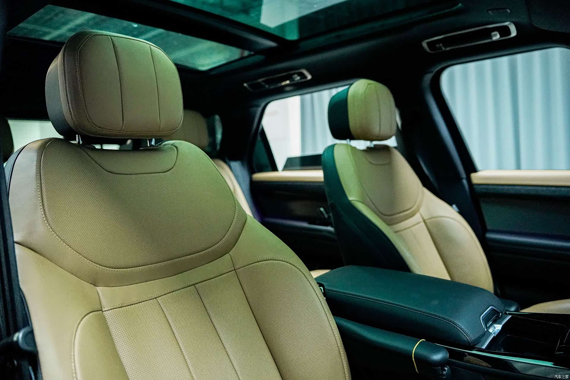 Land Rover Range Rover, 2025 11