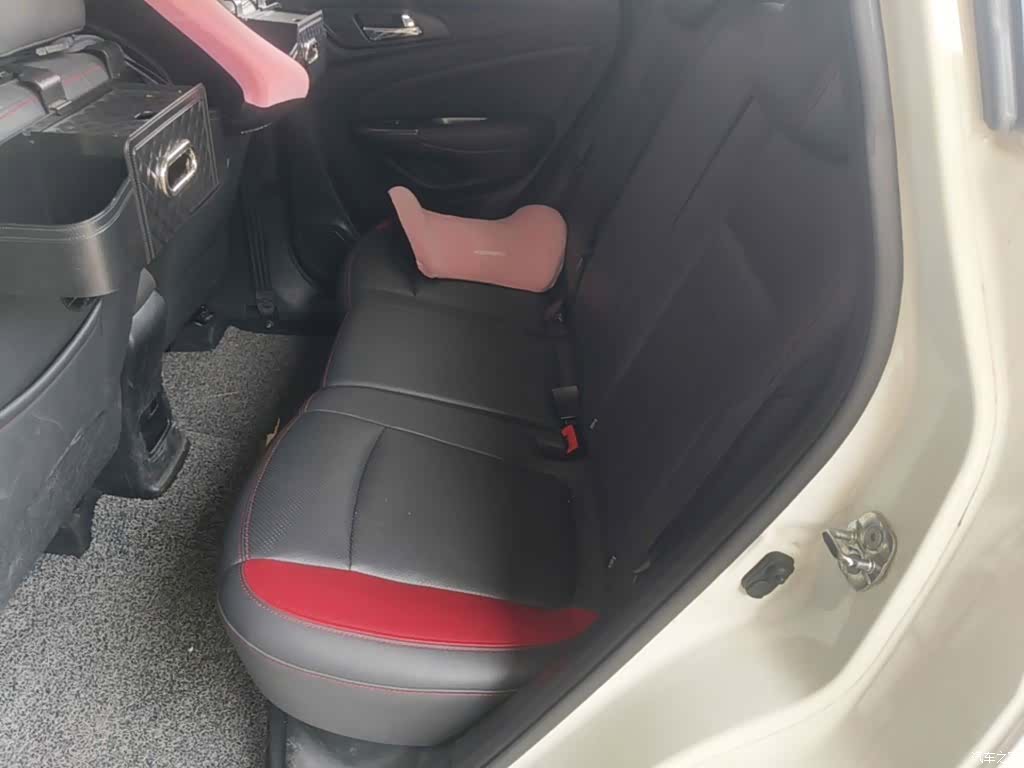 Changan CS15, 2017 17