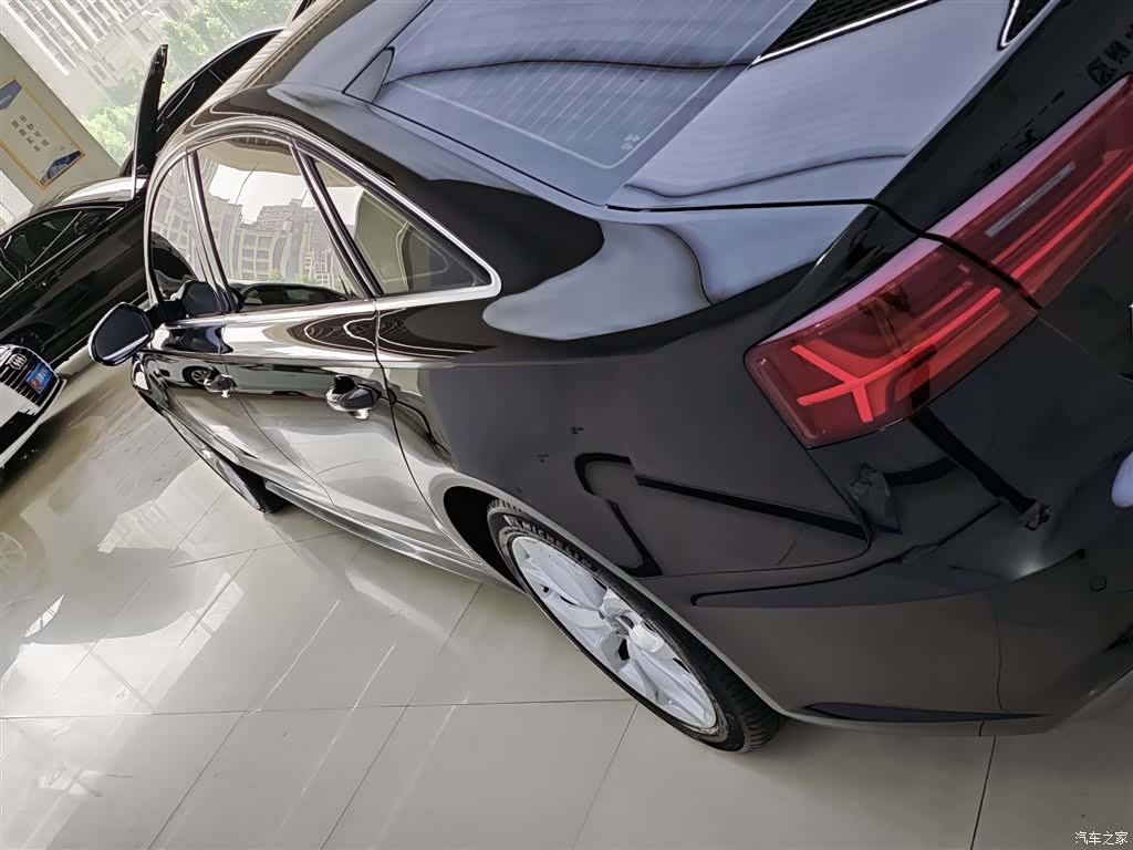Audi A6L, 2018 все фото
