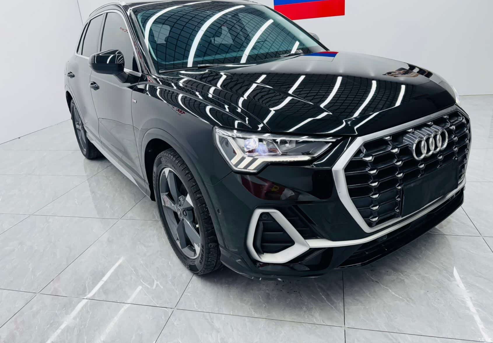 Audi Q3, 2022 3