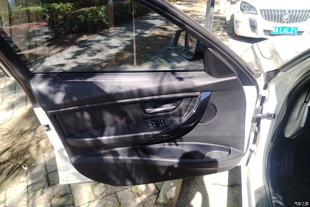 BMW 3 Series, 2017 7