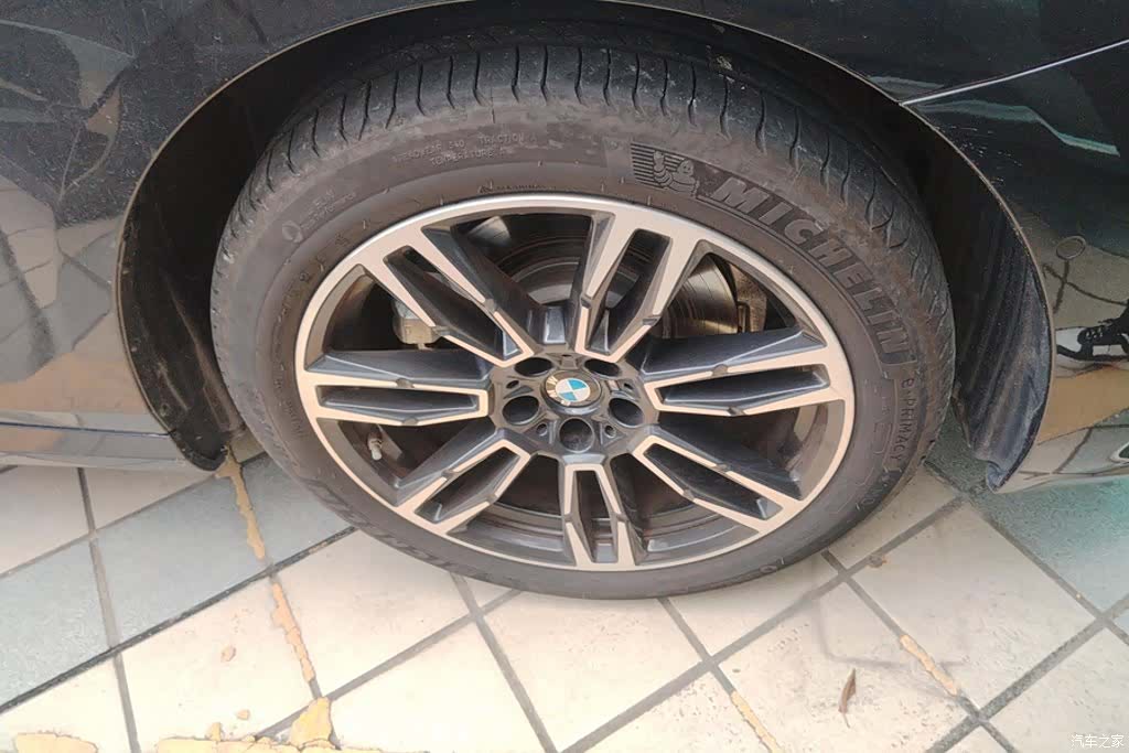 BMW 5 Series, 2025 6