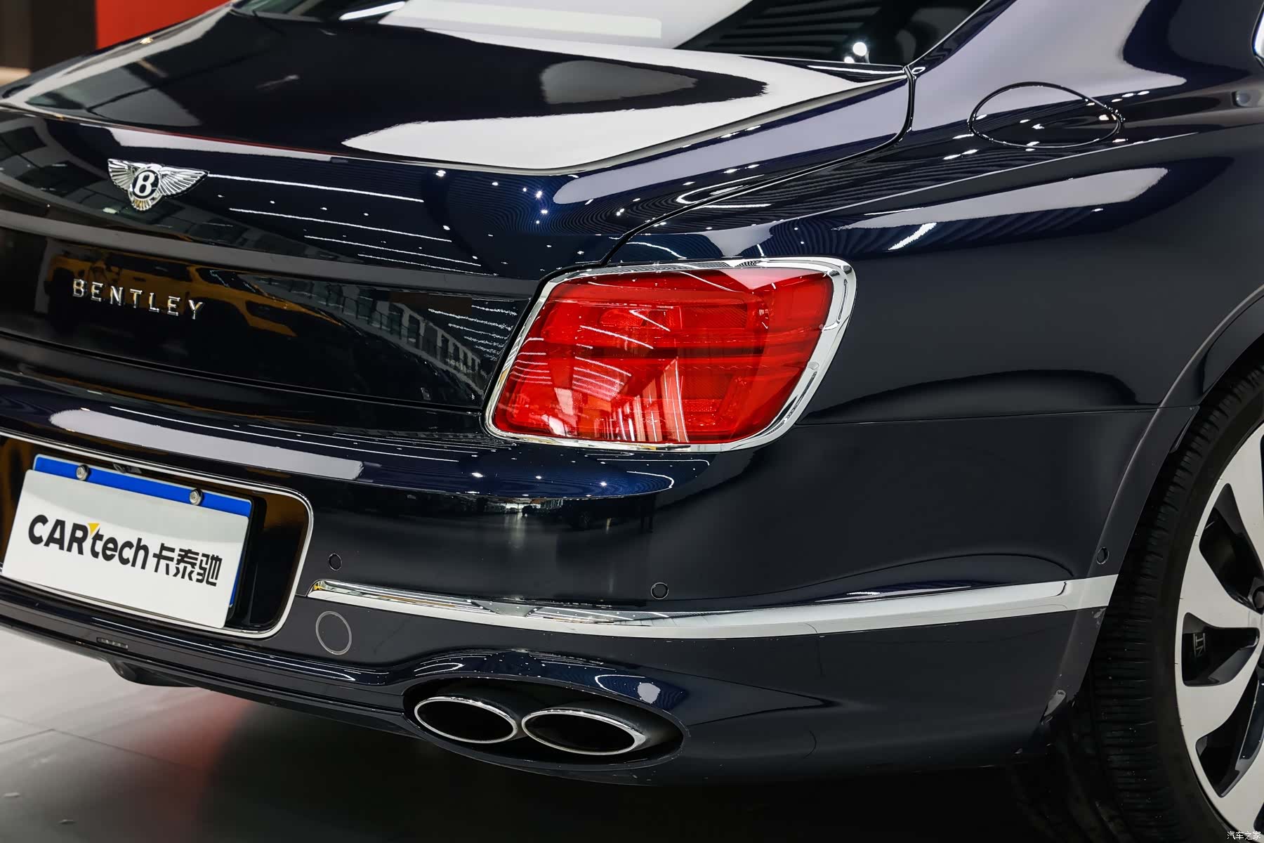 Bentley Flying Spur, 2022 9