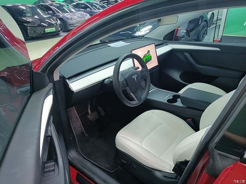 Tesla Model Y, 2022 16