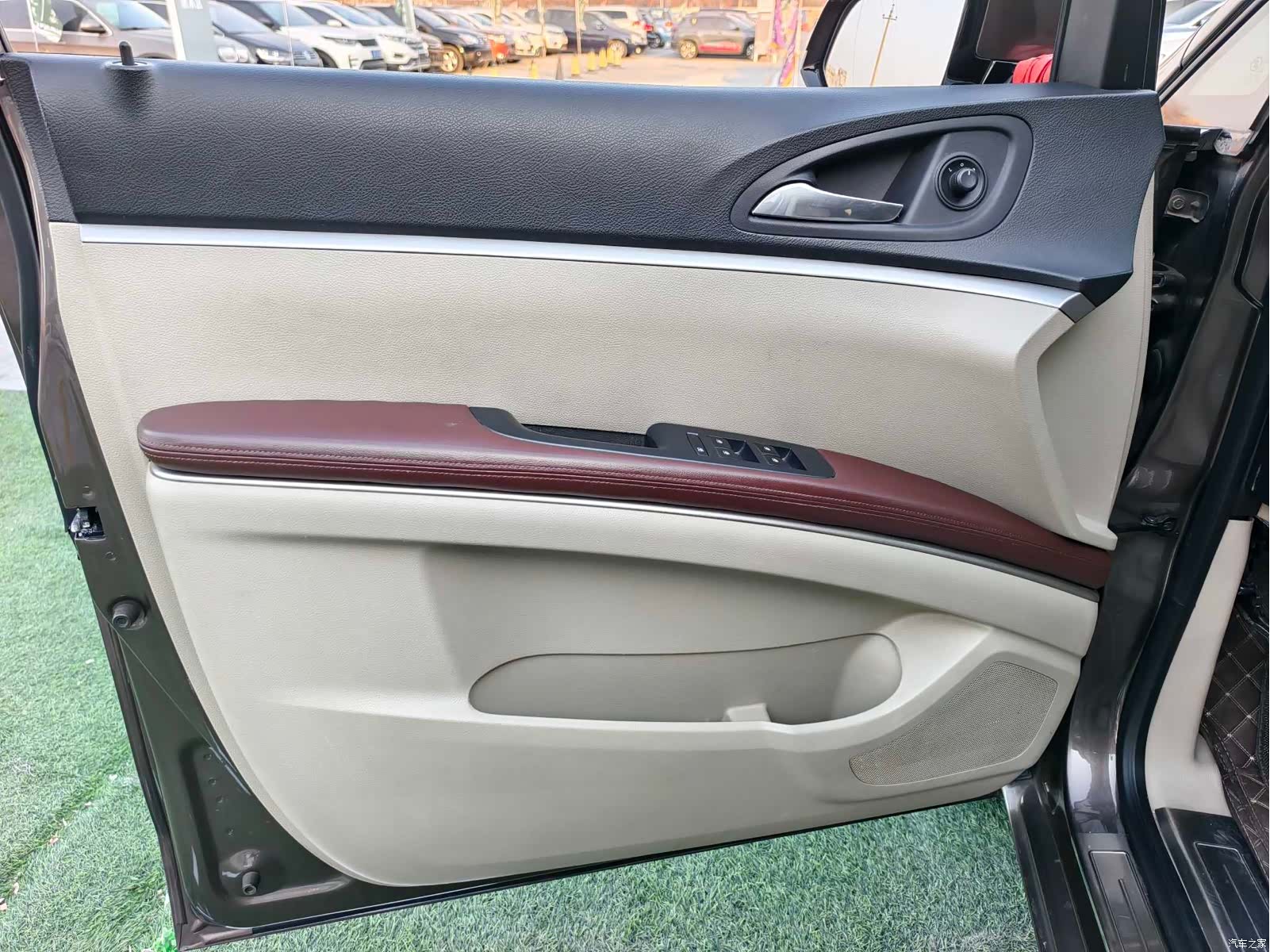 Buick GL8, 2016 6