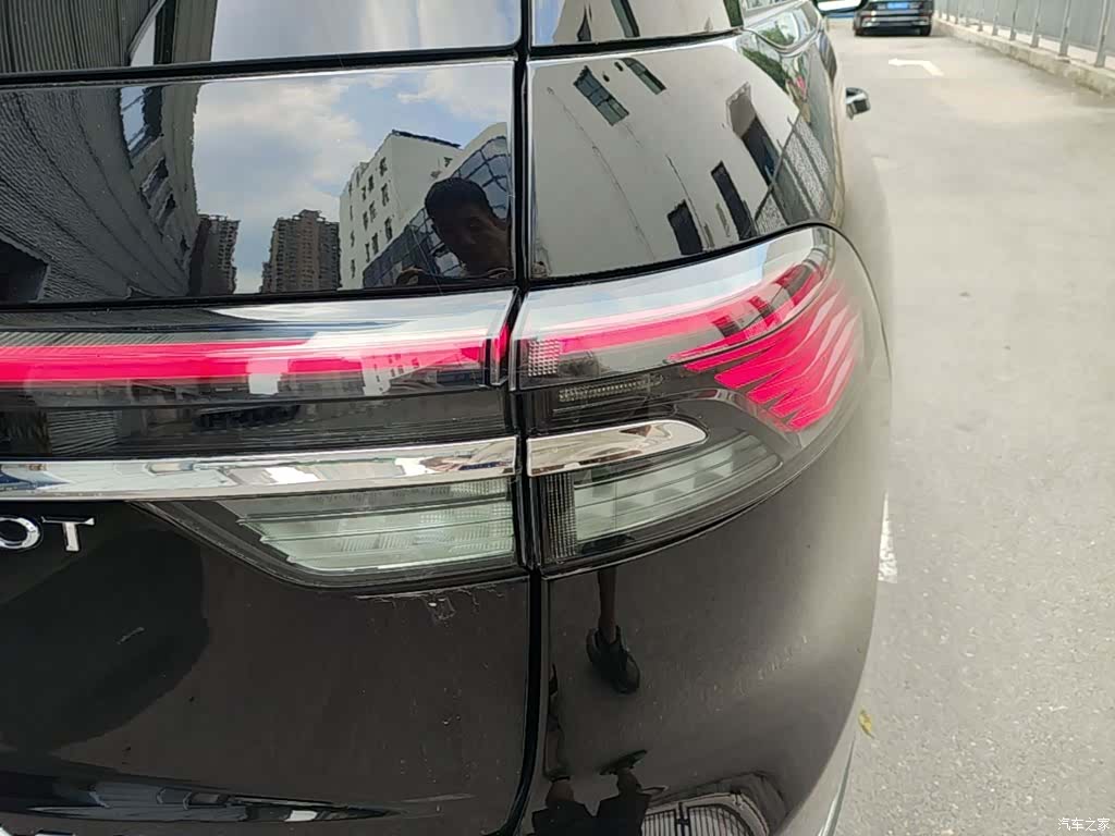 Lincoln Aviator, 2025 8
