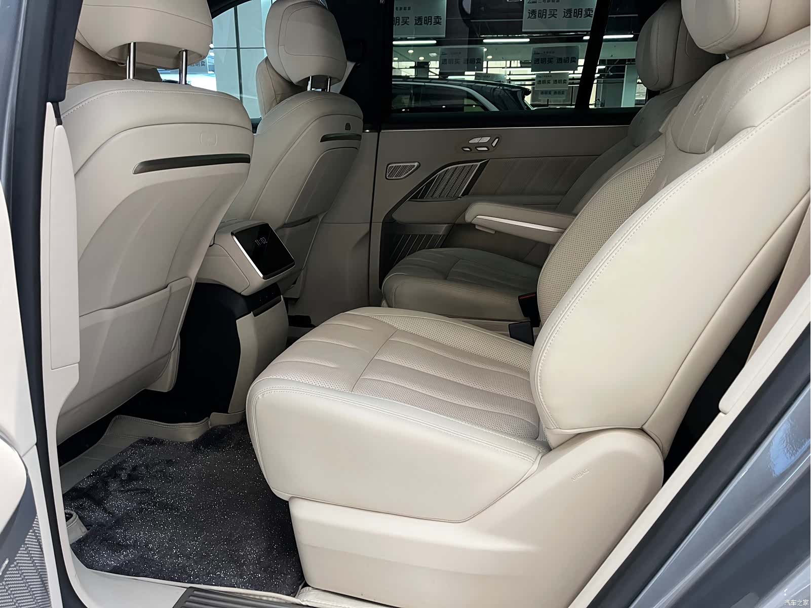 NIO L90, 2025 8