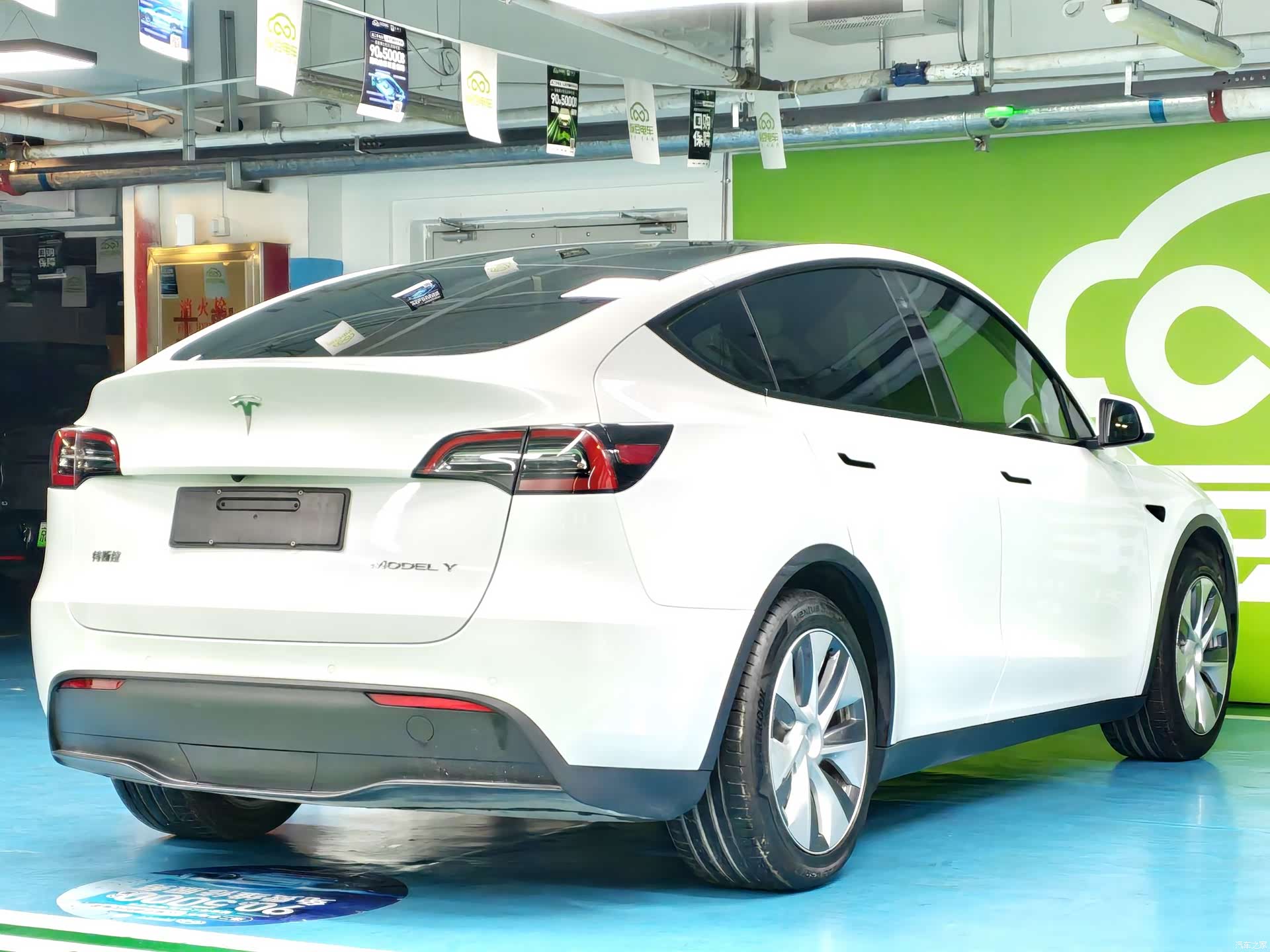 Tesla Model Y, 2022 16