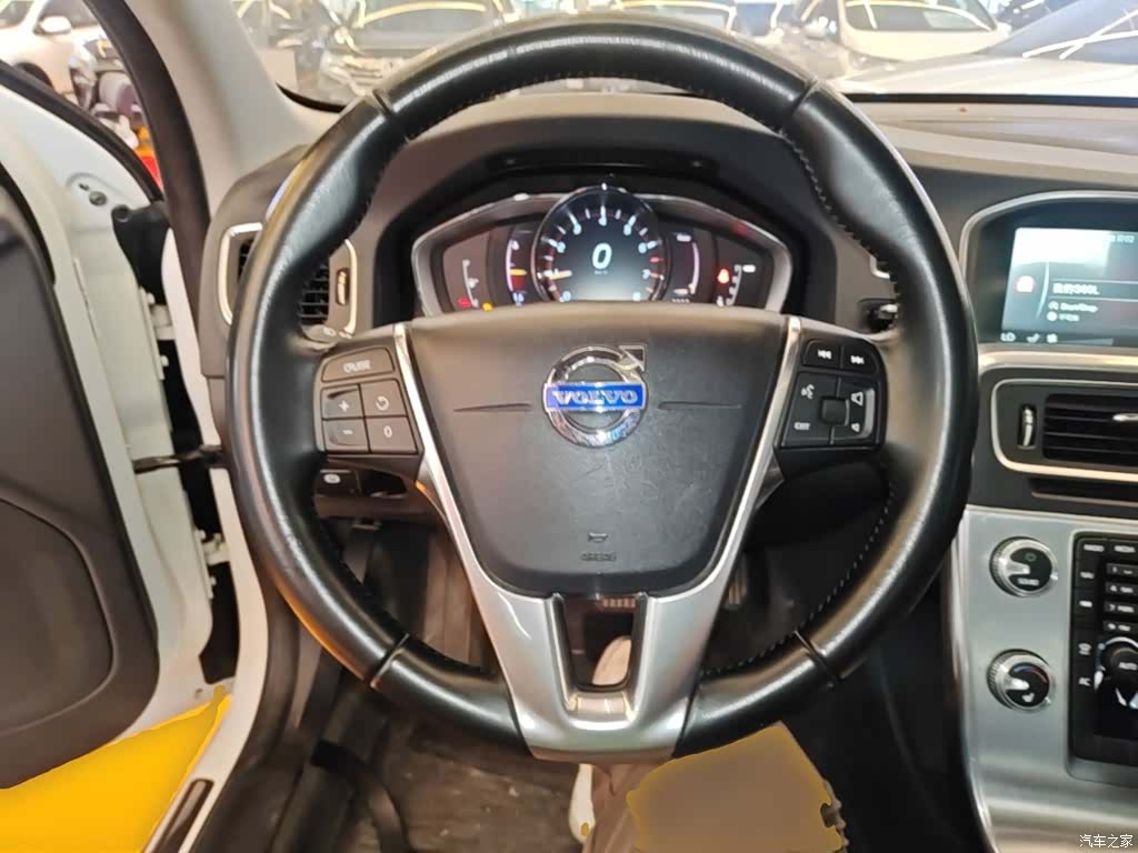 Volvo S60, 2016 11