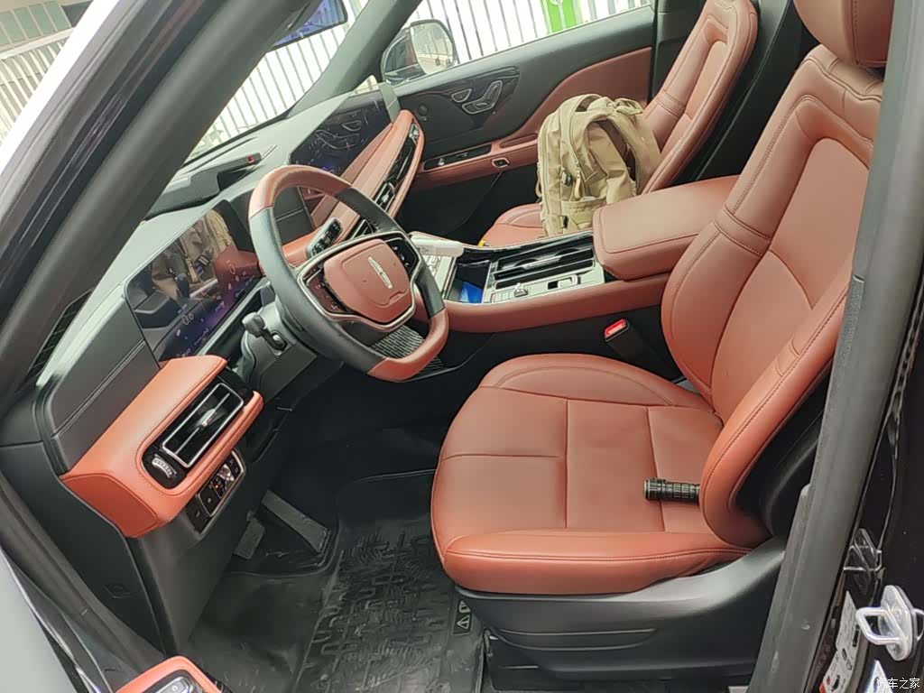 Lincoln Aviator, 2025 15