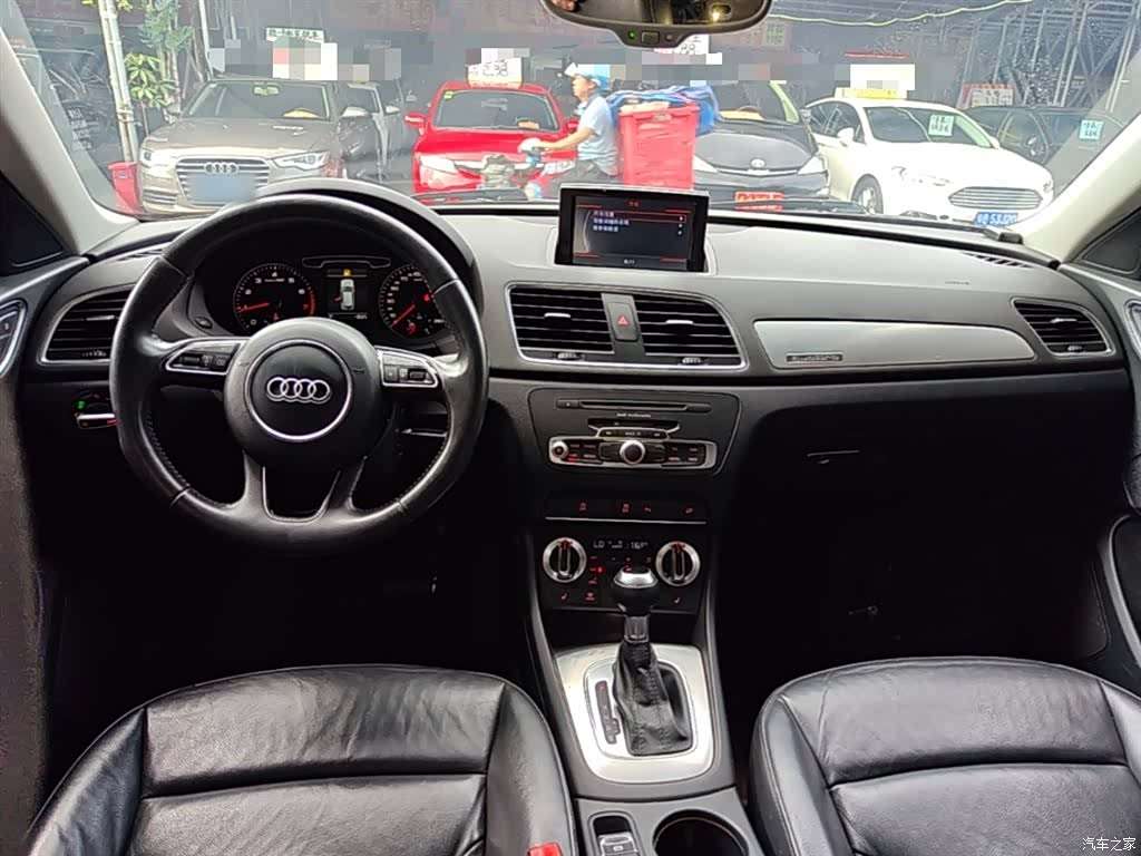 Audi Q3, 2015 10