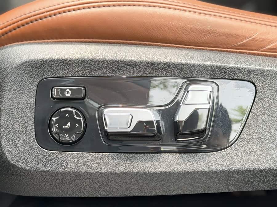 BMW X7 2021, фото 16