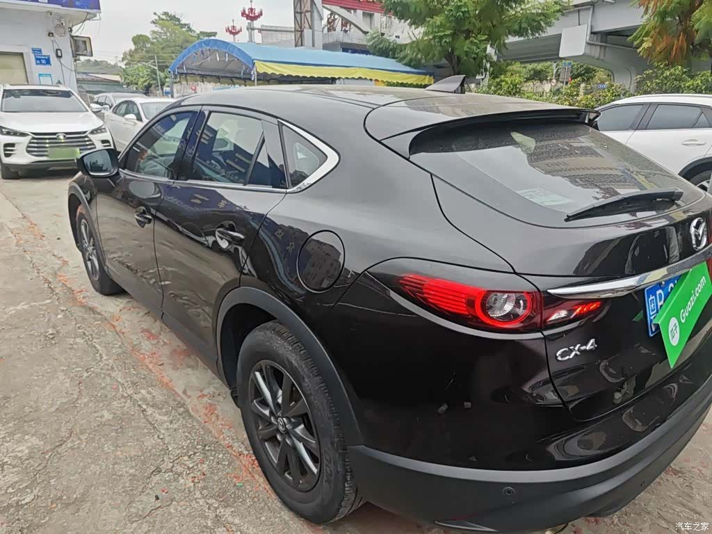 Mazda CX-4, 2021 23