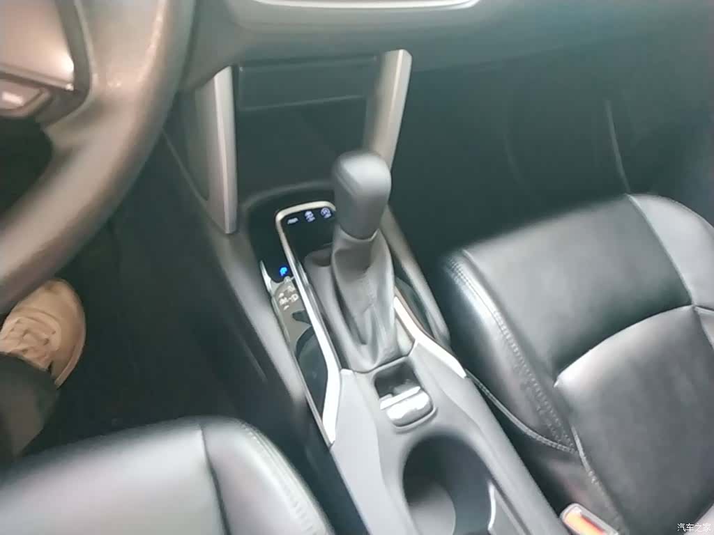 Toyota Frontlander, 2023 14