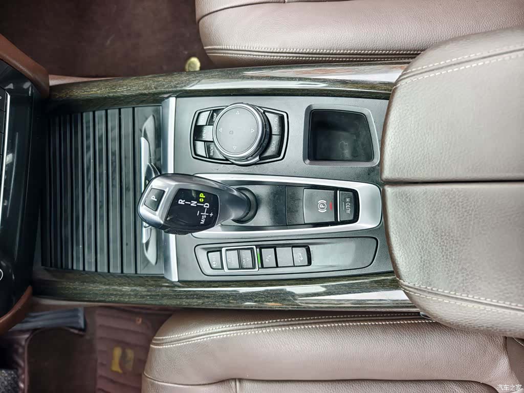 BMW X5, 2016 7