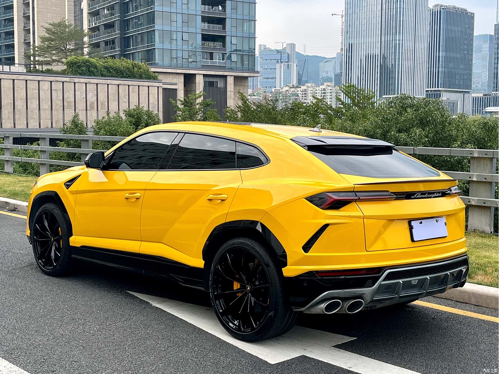 Lamborghini Urus, 2021 4