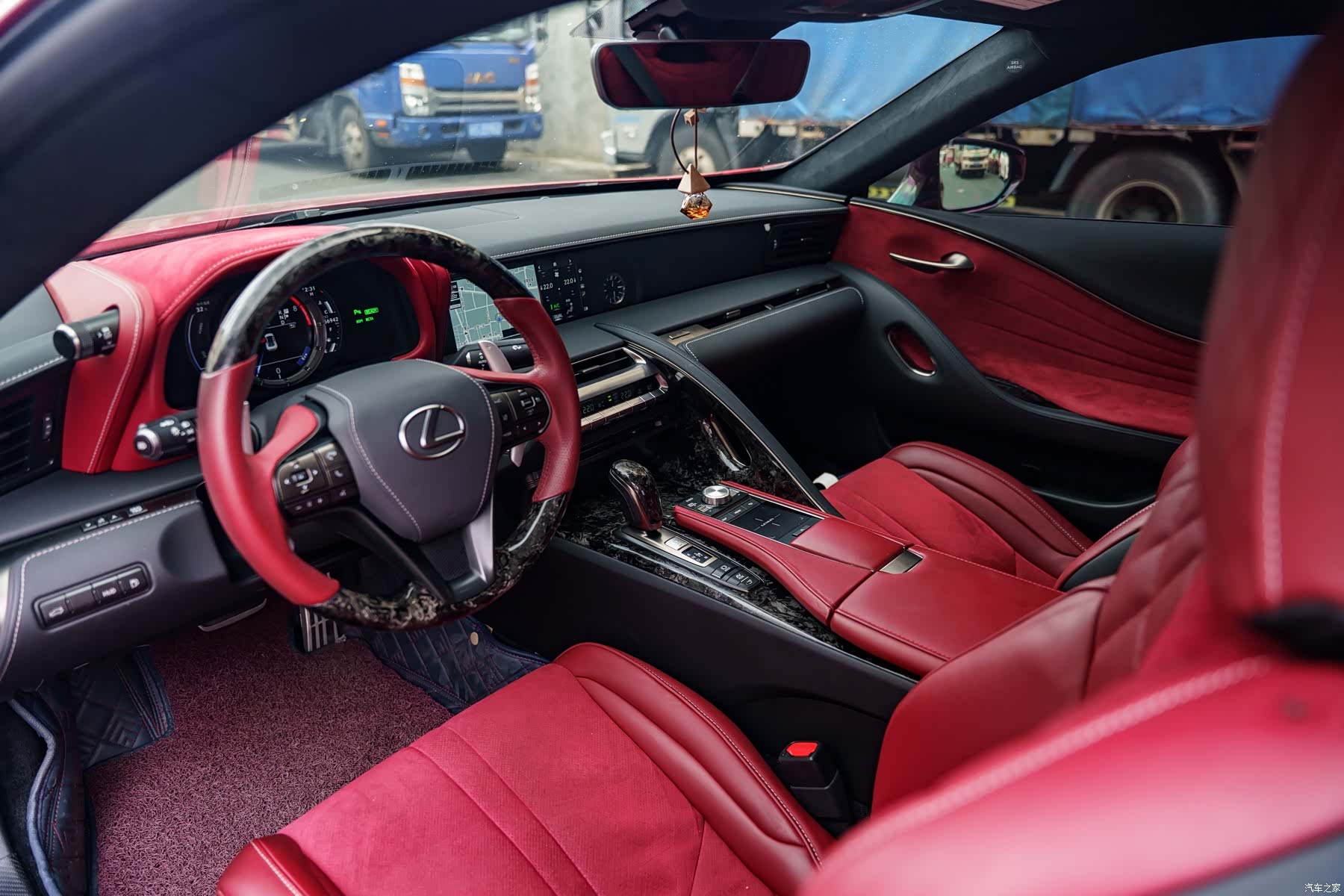 Lexus LC, 2019 9