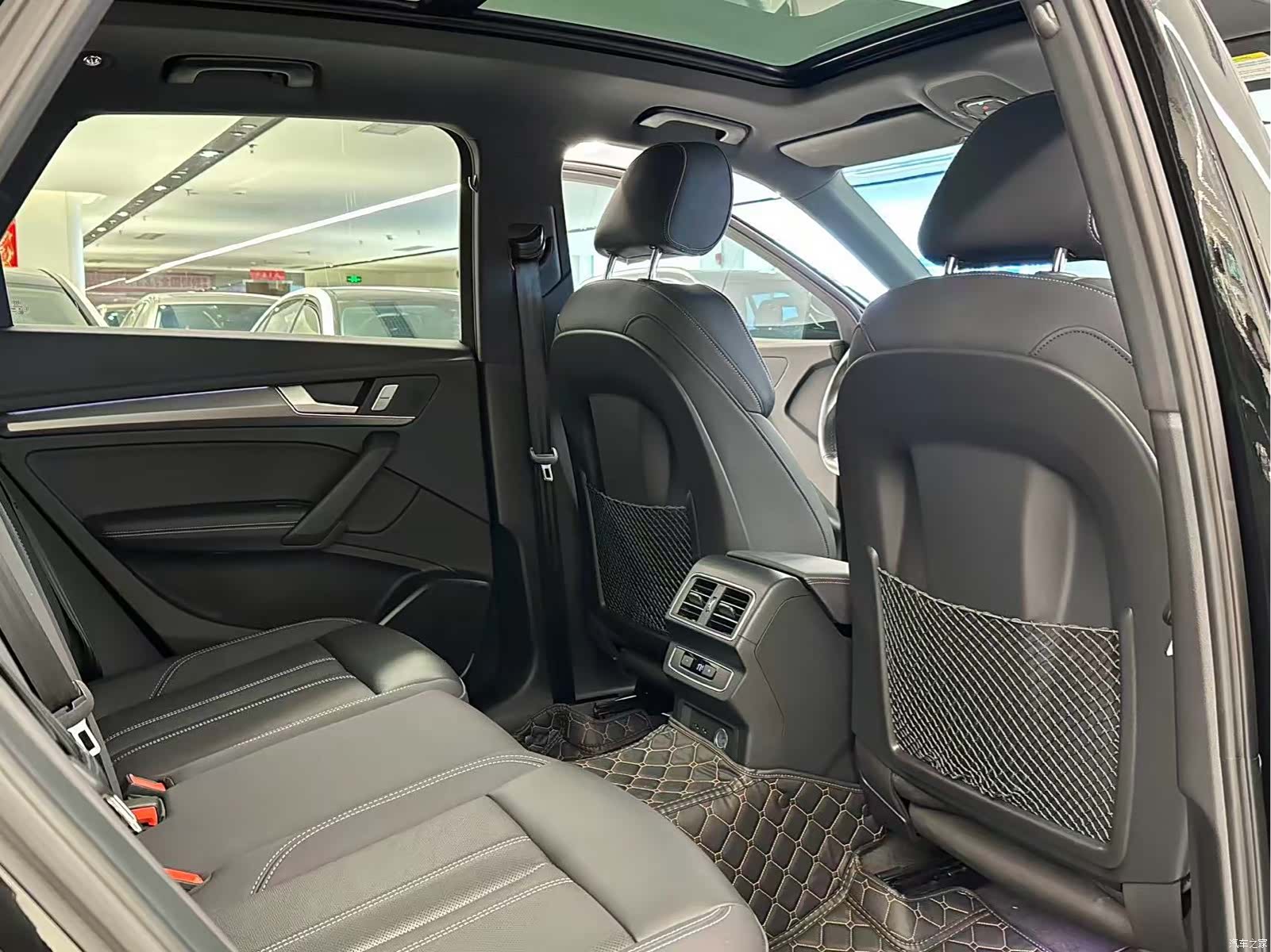 Audi Q5L, 2024 14