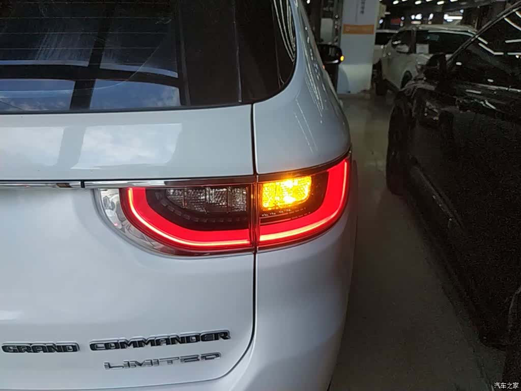 Jeep Grand Commander, 2019 8