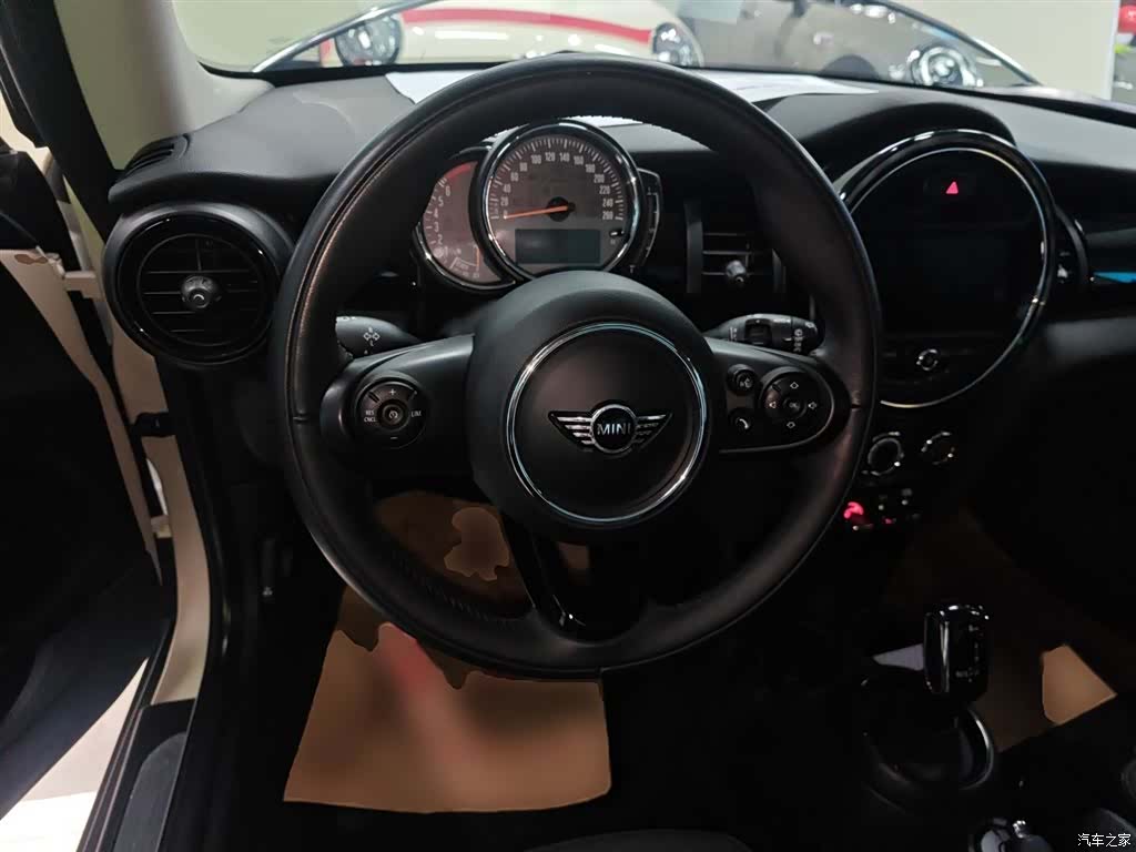 Mini Cooper, 2019 11