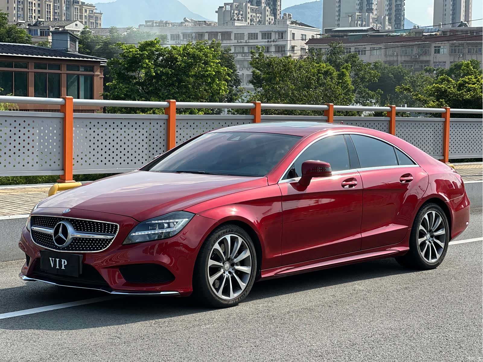 Mercedes-Benz CLS