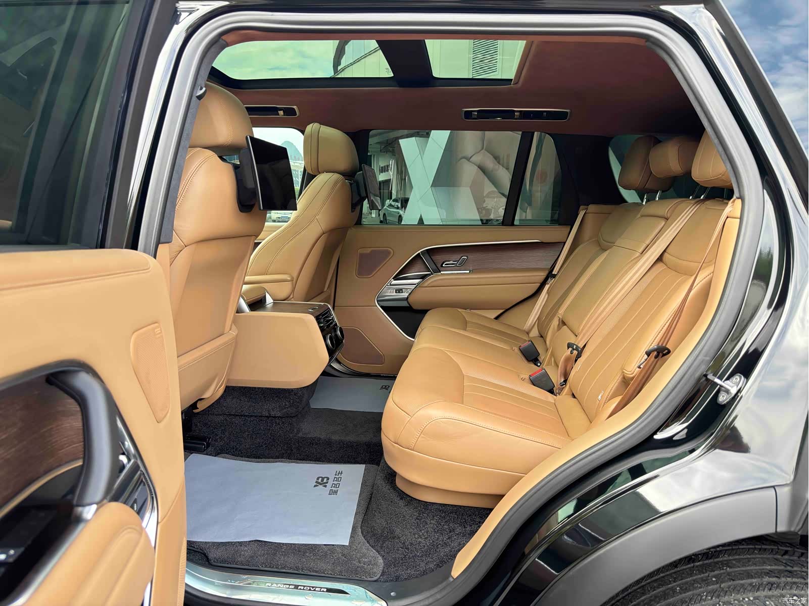 Land Rover Range Rover, 2023 все фото