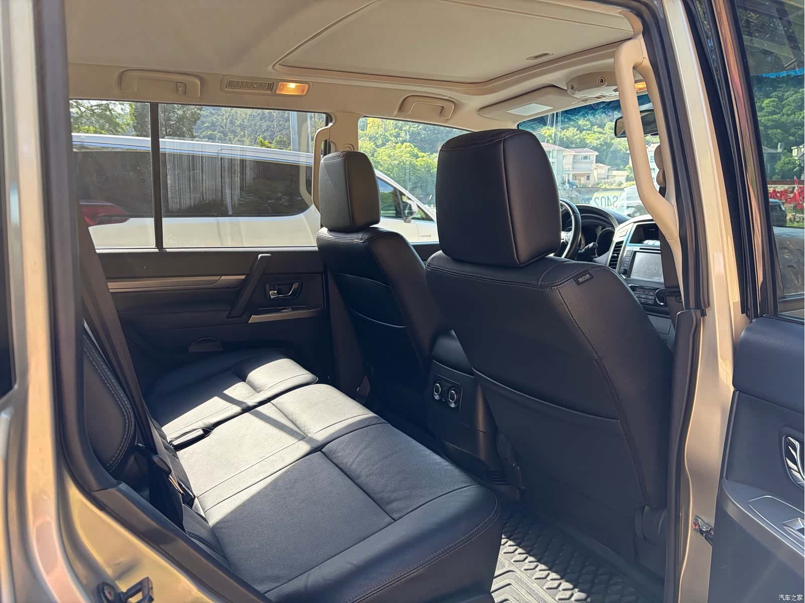 Mitsubishi Pajero, 2016 21
