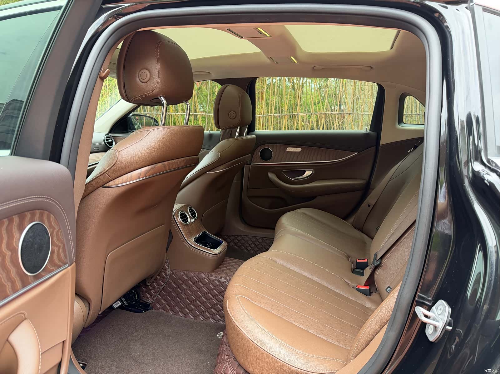 Mercedes-Benz E-Class, 2020 8