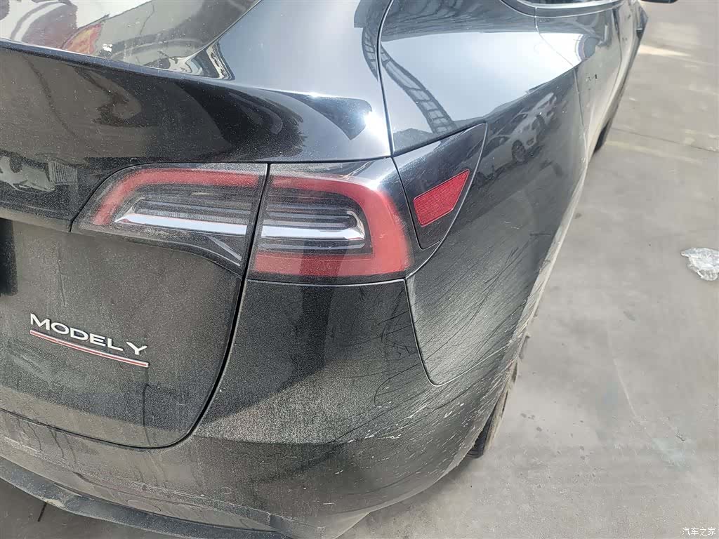 Tesla Model Y, 2022 7