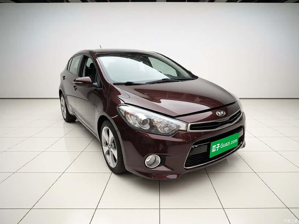 Kia K3, 2014 4