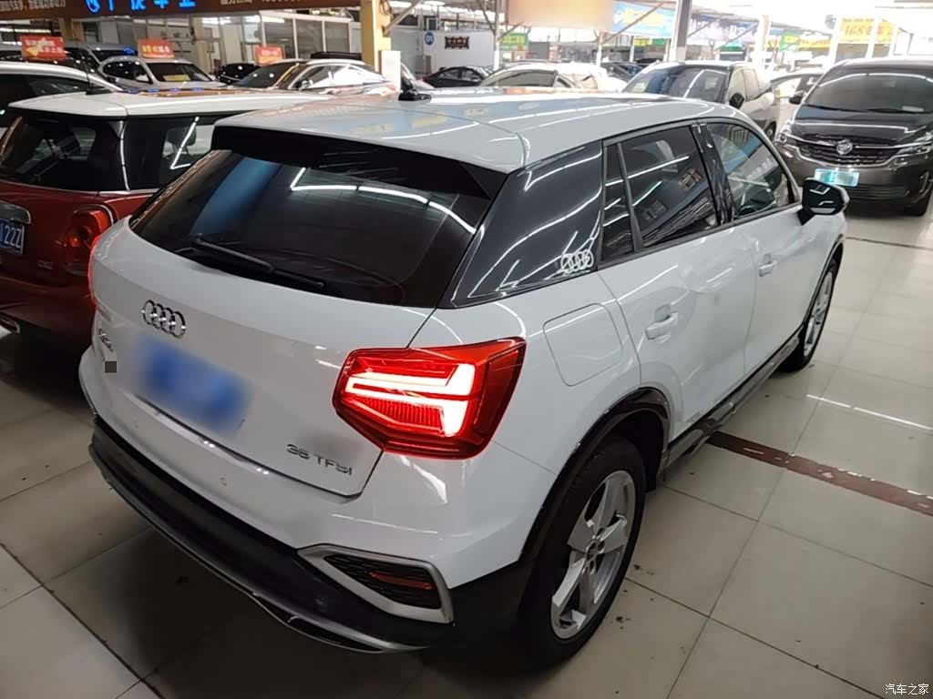 Audi Q2L, 2022 7