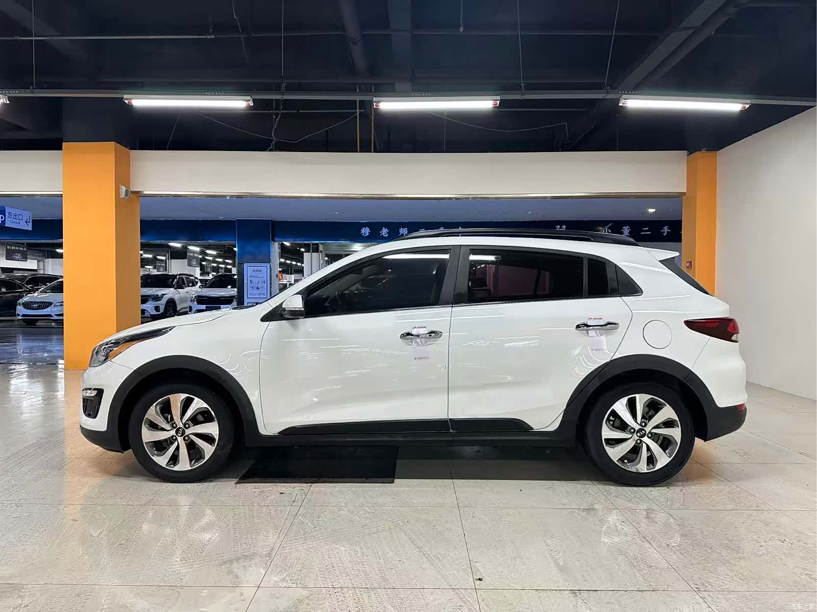 Kia KX, 2019 9