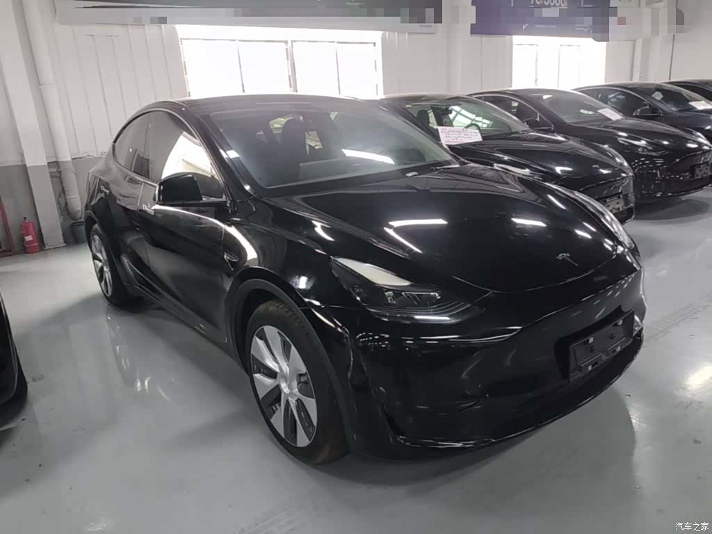 Tesla Model Y, 2022 22