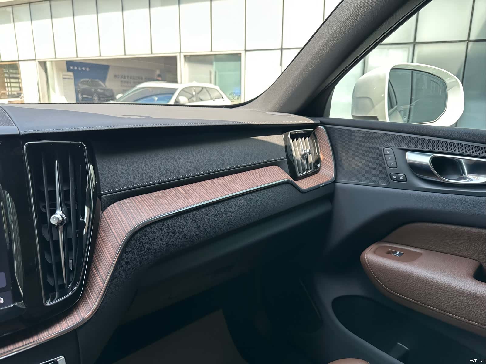 Volvo XC60, 2023 13
