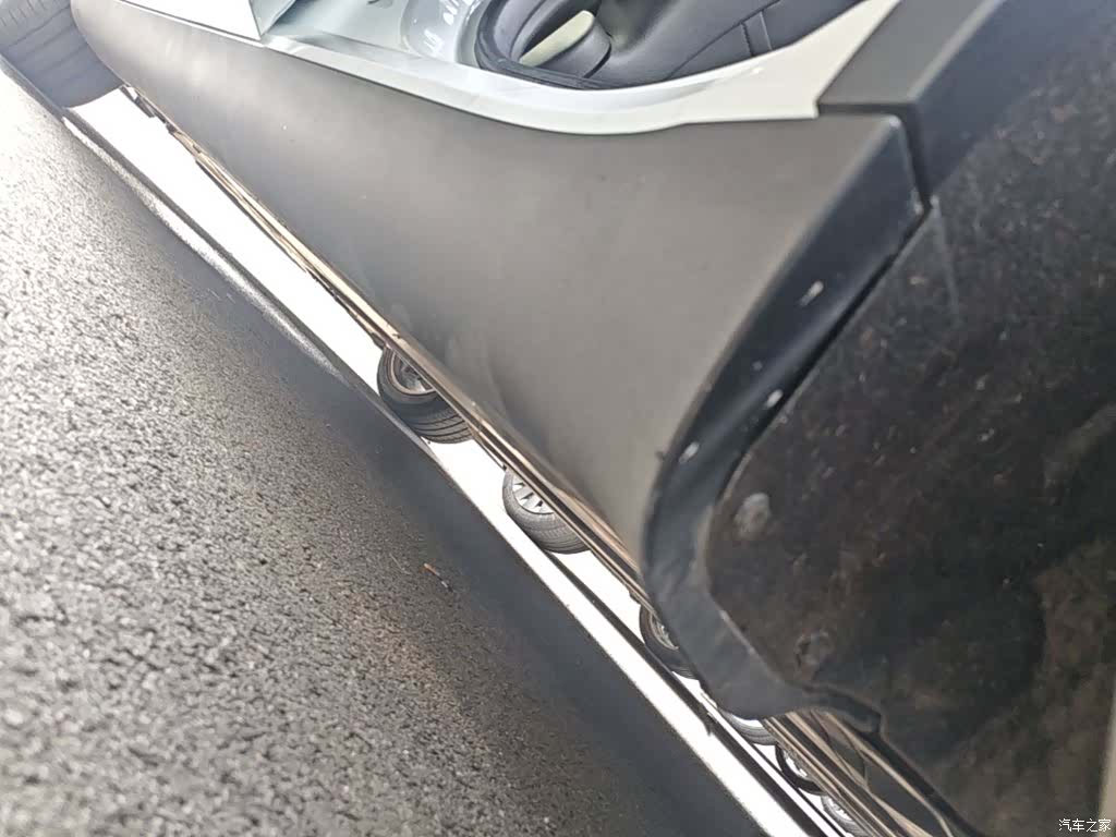 Tesla Model Y, 2023 22