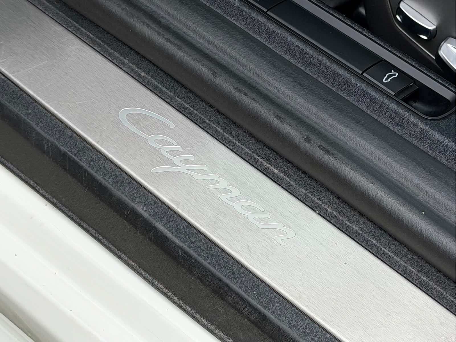 Porsche Cayman, 2018 11