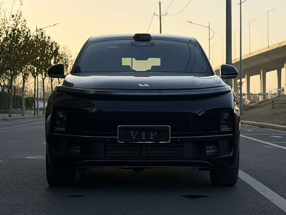 Li Auto Ideal L8