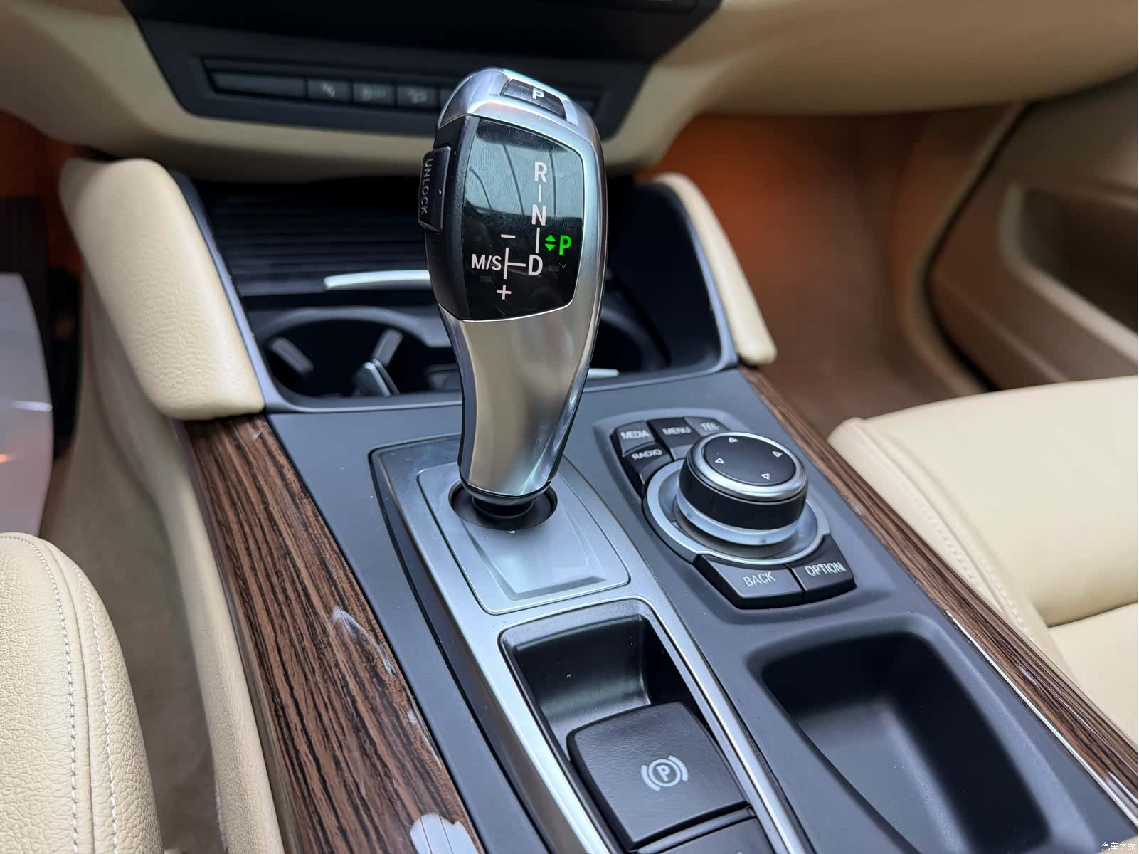 BMW X6, 2012 24