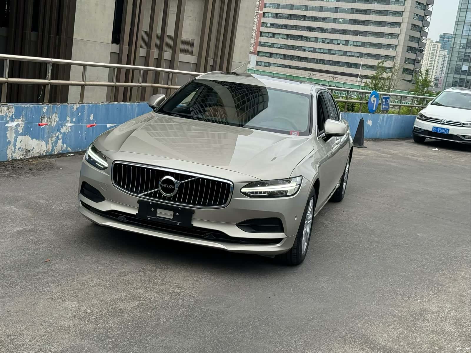 Volvo S90, 2017 3