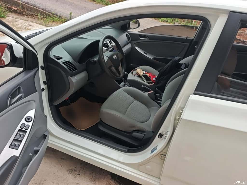 Hyundai GLS, 2016 15