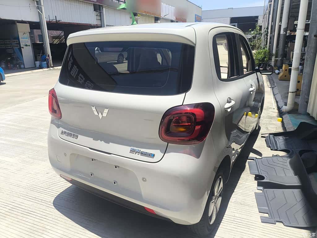 Wuling MINIEV, 2025 9