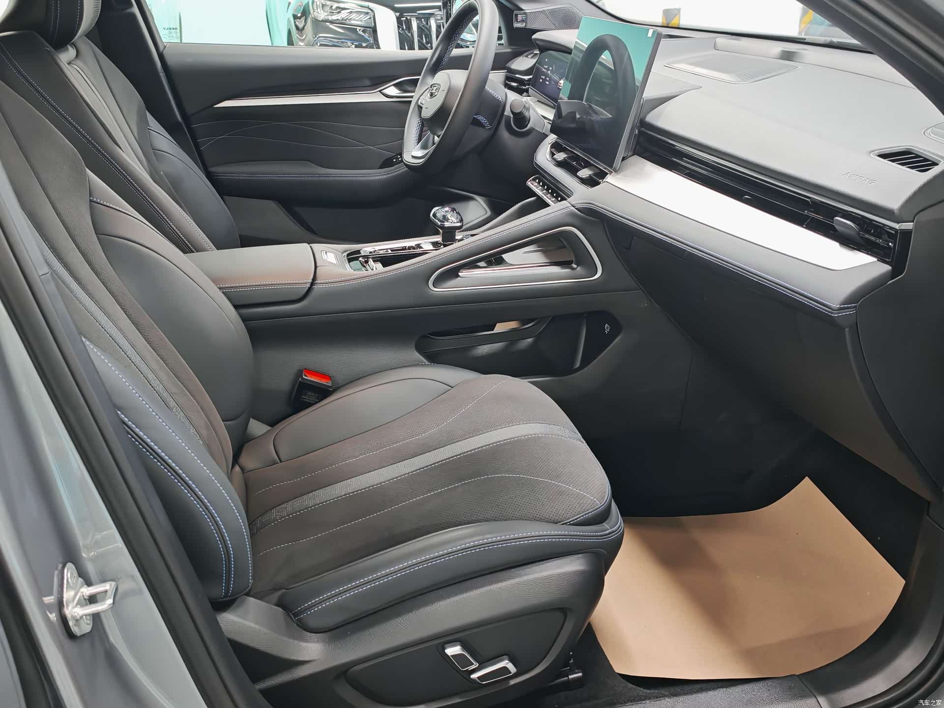 Geely Preface, 2025 11